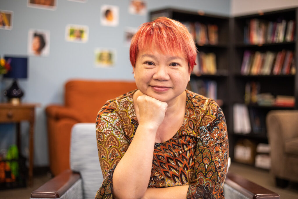 Ada Cheng – Storyteller, Educator, and Speaker – r(E)volutionary Woman